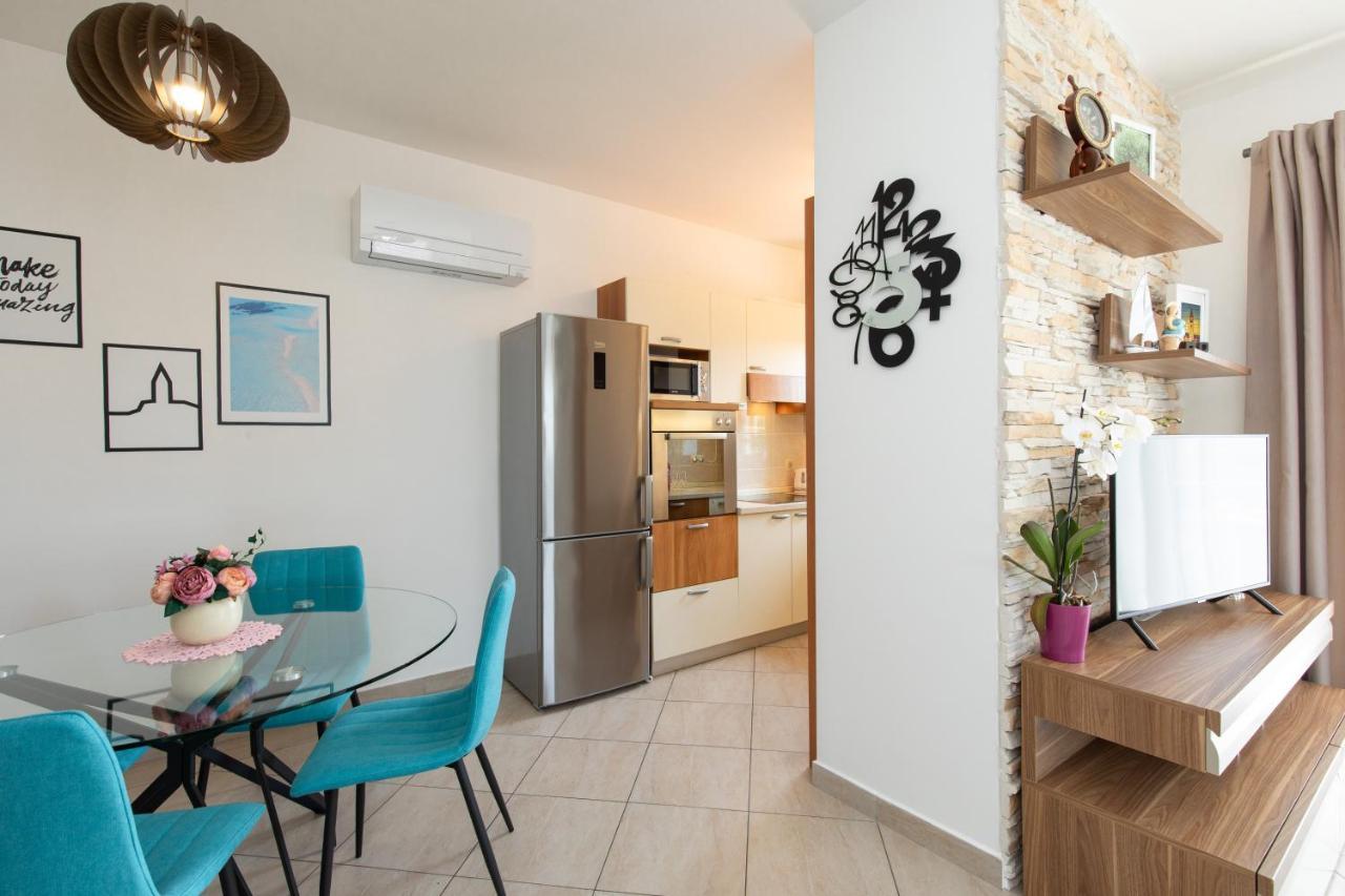 Apartman Jelena Vrbnik Exterior foto