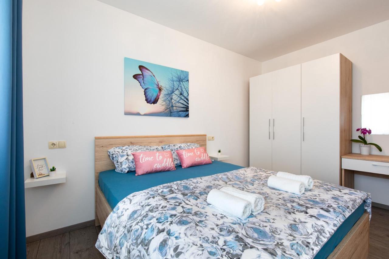 Apartman Jelena Vrbnik Exterior foto